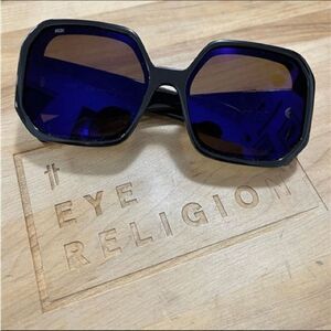 MCM 709 Sunglasses